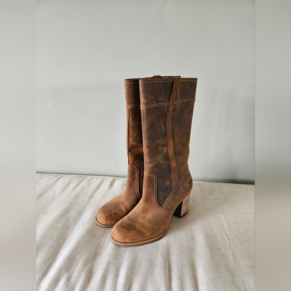 Women's Waterproof Timberland Boots Size 9